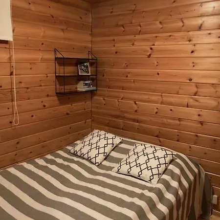 Apartment Velhonkuru Ii, 1 Bedroom, Loft And Sauna Akaslompolo