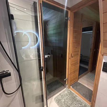 Velhonkuru Ii, 1 Bedroom, Loft And Sauna 아파트 Äkäslompolo